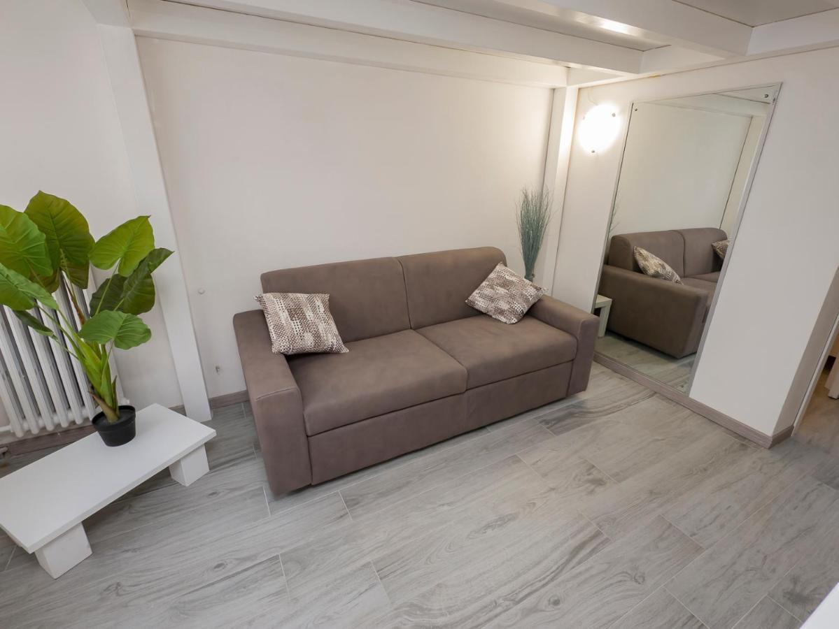 I Host Apartment - Neera 22 มิลาน ภายนอก รูปภาพ