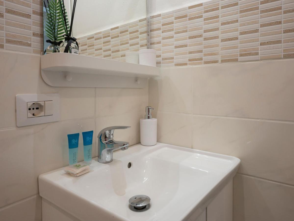 I Host Apartment - Neera 22 มิลาน ภายนอก รูปภาพ