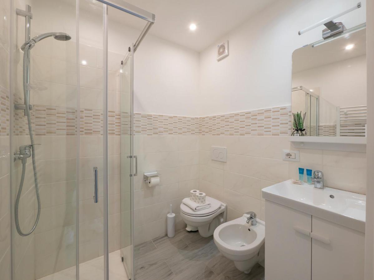 I Host Apartment - Neera 22 มิลาน ภายนอก รูปภาพ